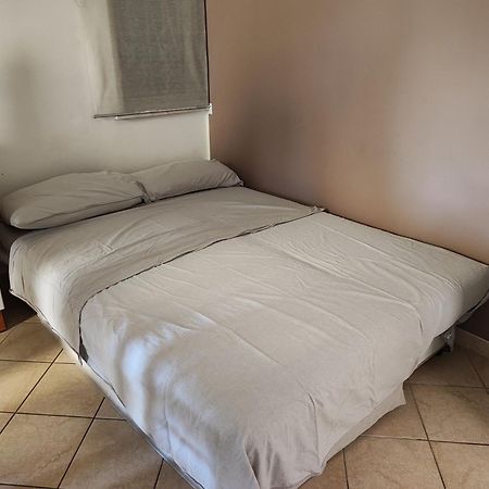 דירות מסקלי Sea Garden, Fronte Mare Con Piscina מראה חיצוני תמונה